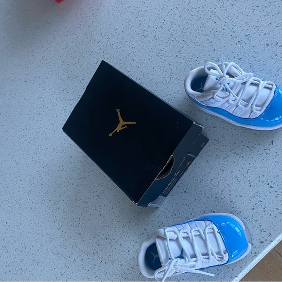 Beautiful Jordan retro 11 Los BT white baby blue kids 7c great condition - Picture 4 of 8
